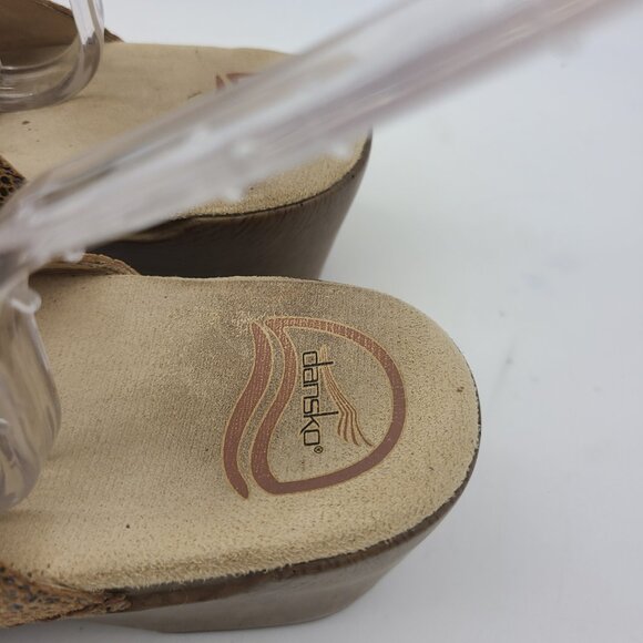 Dansko Sophie Shoes Womens 39 US Size 8.5 to 9 Tan Silver Iridescent Leather - Picture 6 of 14